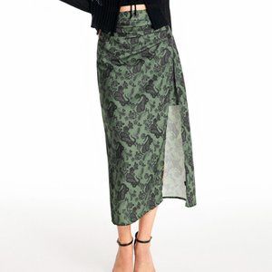 NWT Paisley Pattern Slit Long Skirt